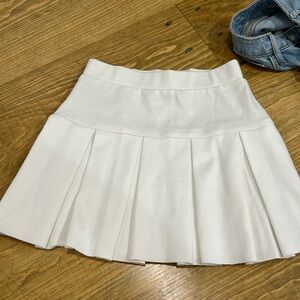 Lioness white skirt